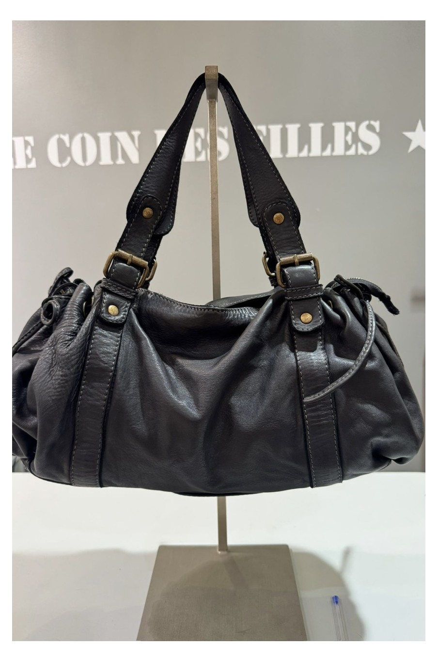 Sac en cuir souple noir modèle Maléna