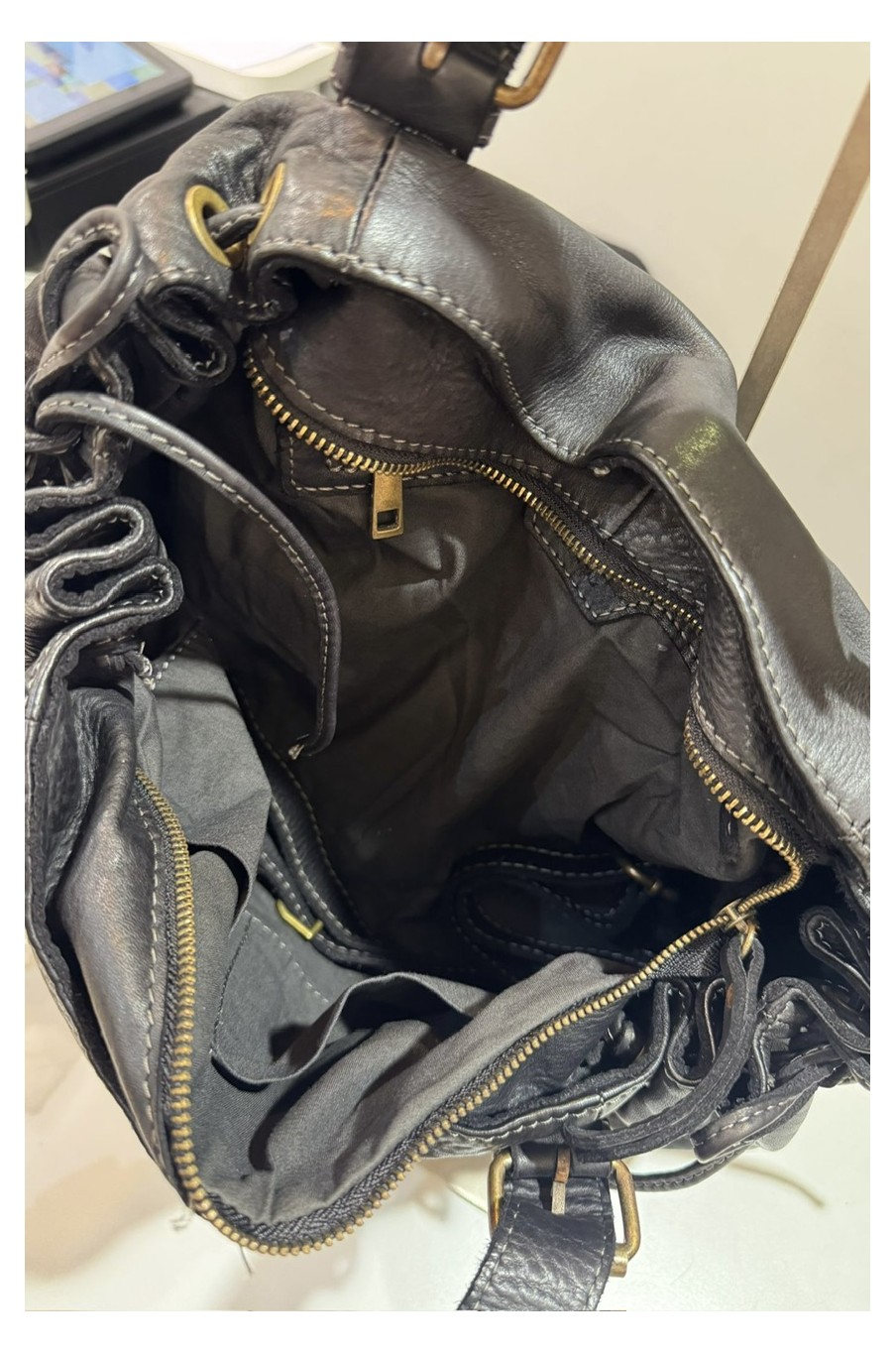 Sac en cuir souple noir modèle Maléna