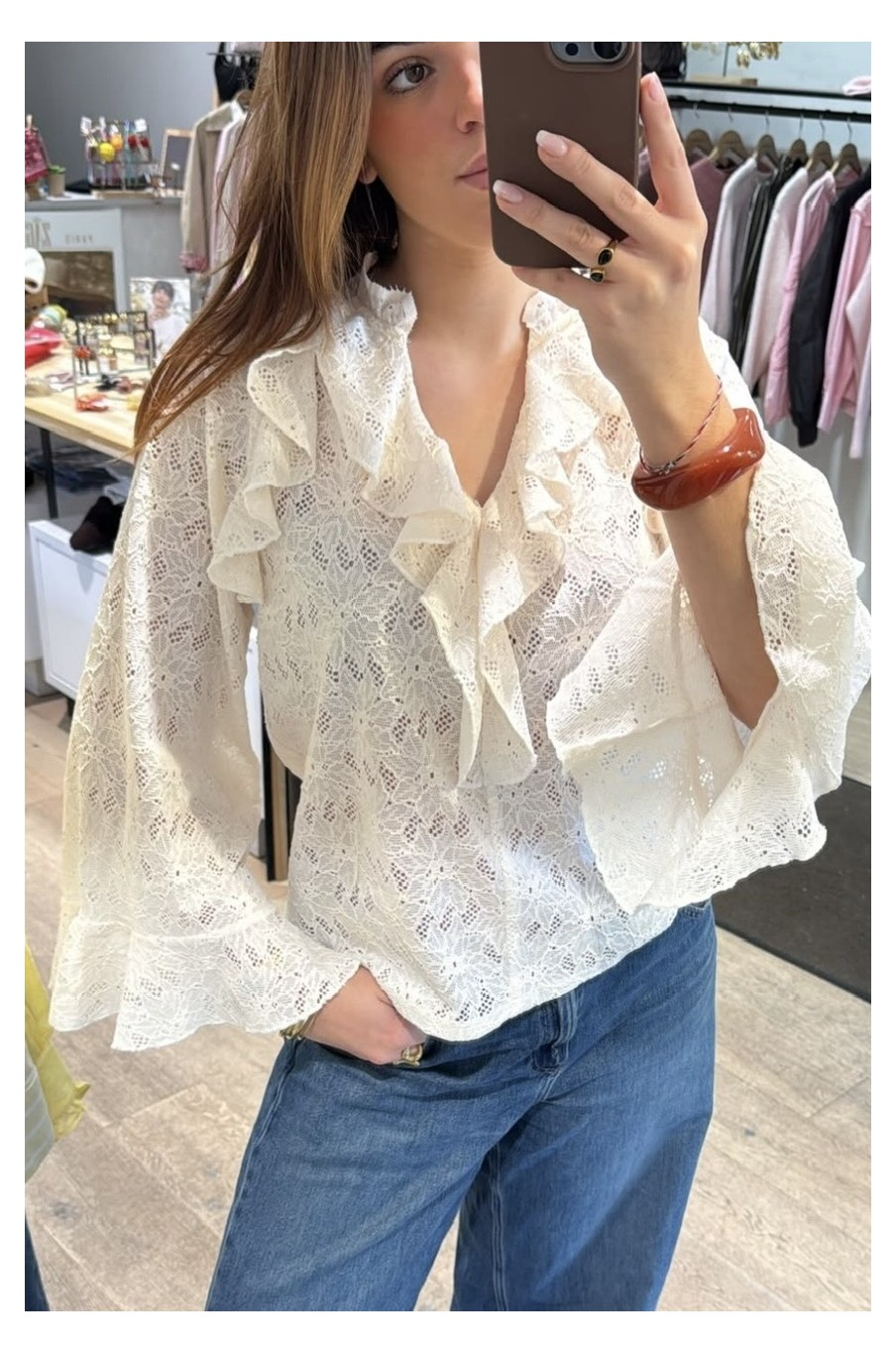 Blouse dentelle volantée