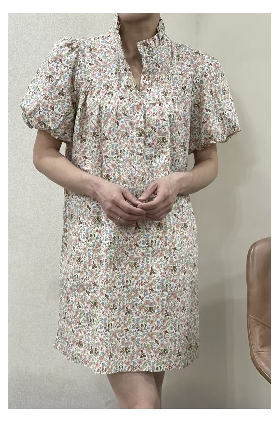 Robe courte manches ballon