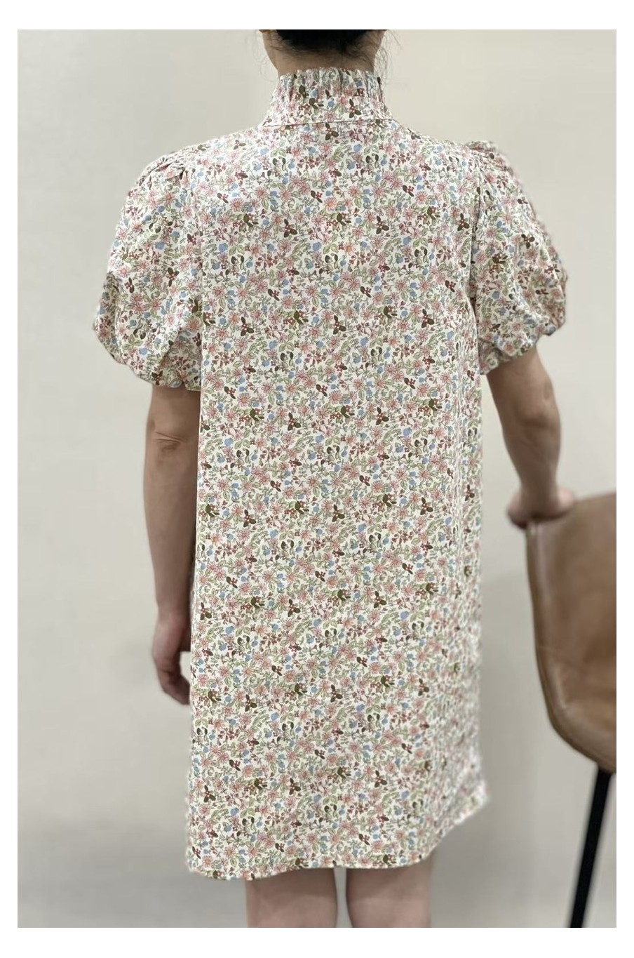 Robe courte manches ballon